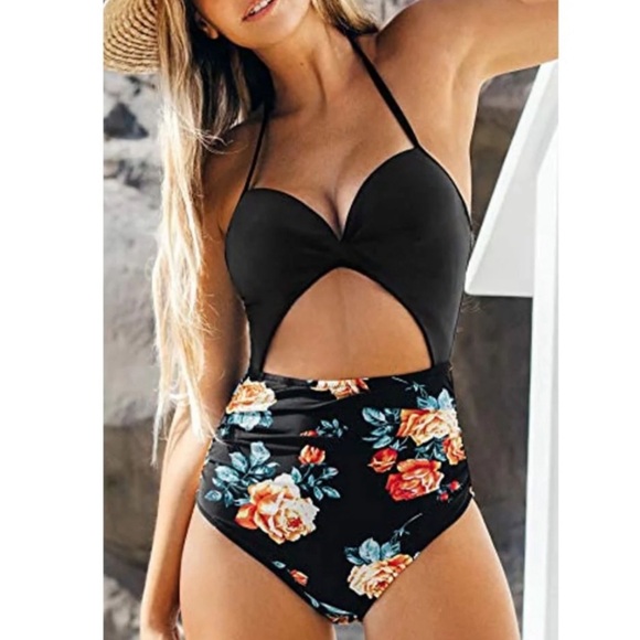 Cupshe Black Floral One Piece Swimsuit Halter Tie Twist Front Medium NWT - Picture 1 of 10